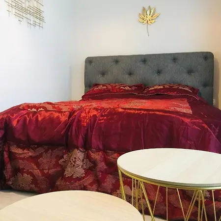 Nyaraló Haus Mit Schwimmbad Pobierowo