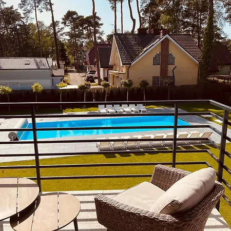 Dom Z Basenem Haus Mit Schwimmbad * Pobierowo